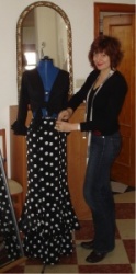 
                     Anke Herrmann - Flamenco Dressmaker
                